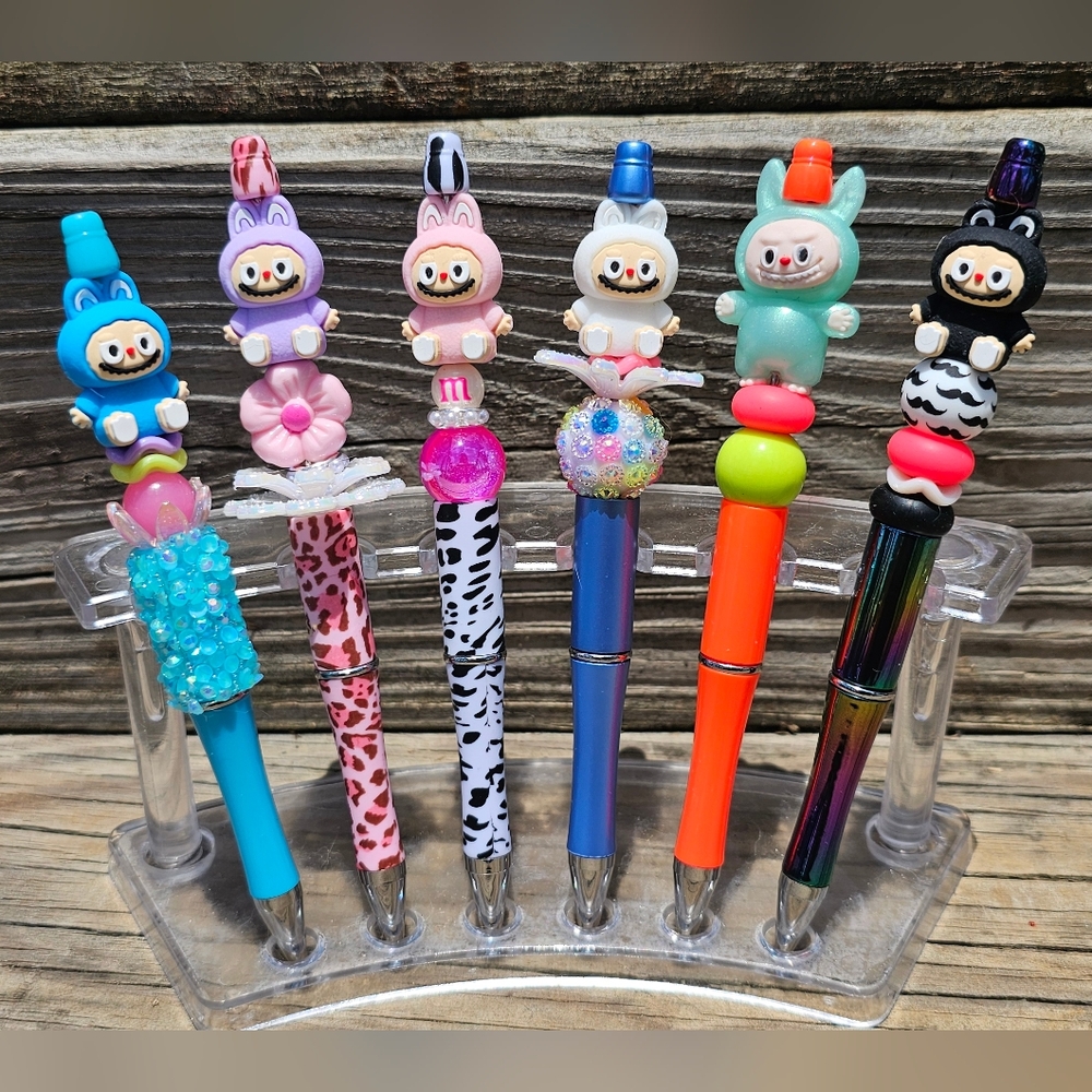 LABUBU BEADED PENS (1)